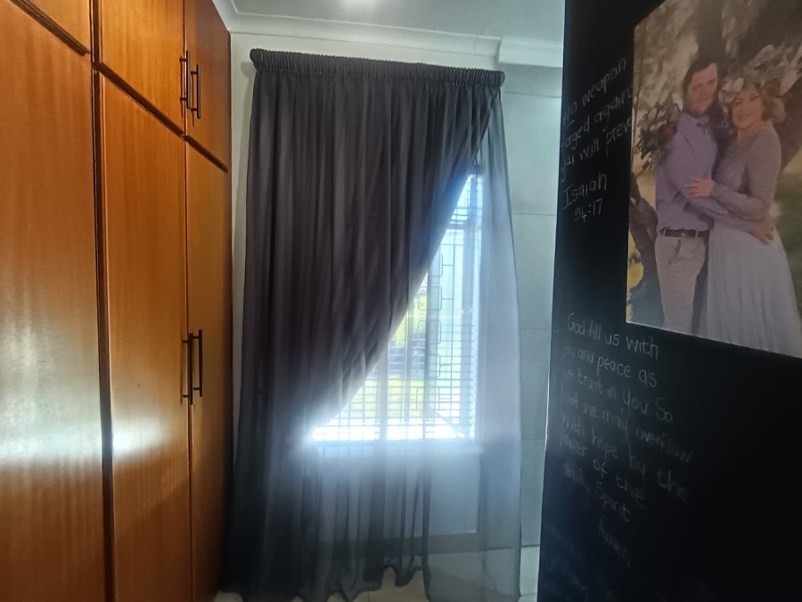 4 Bedroom Property for Sale in Hillcrest Northern Cape